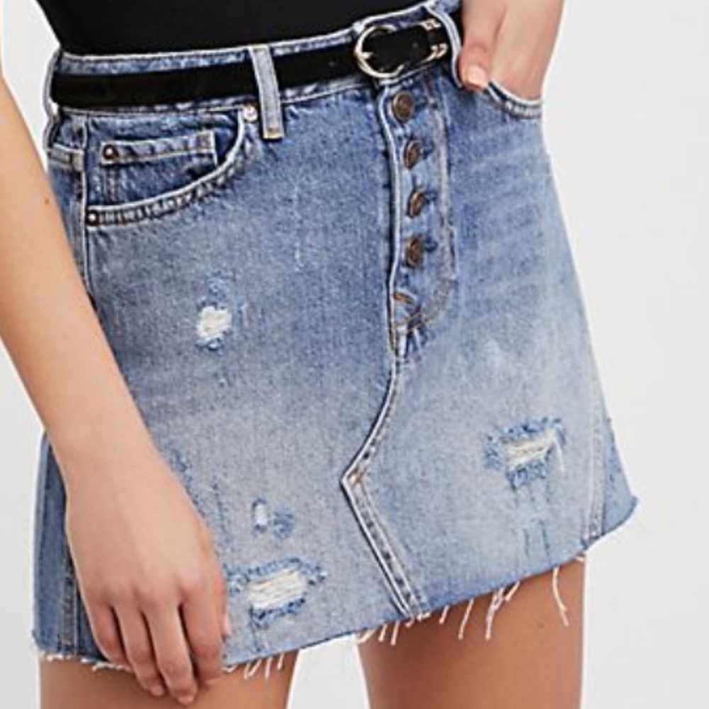 Free people distressed denim skirt in GREY.